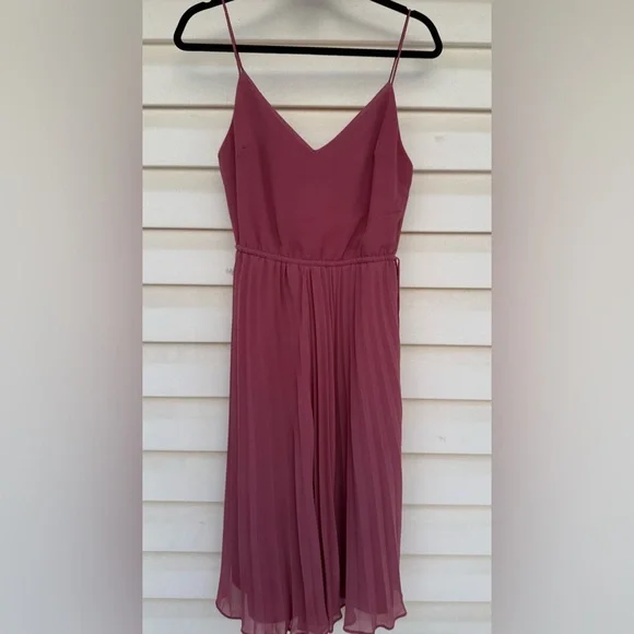 ASOS DESIGN Coral Pleated Dress Elastic Waist Drawstring Size 4 - Picture 4 of 9